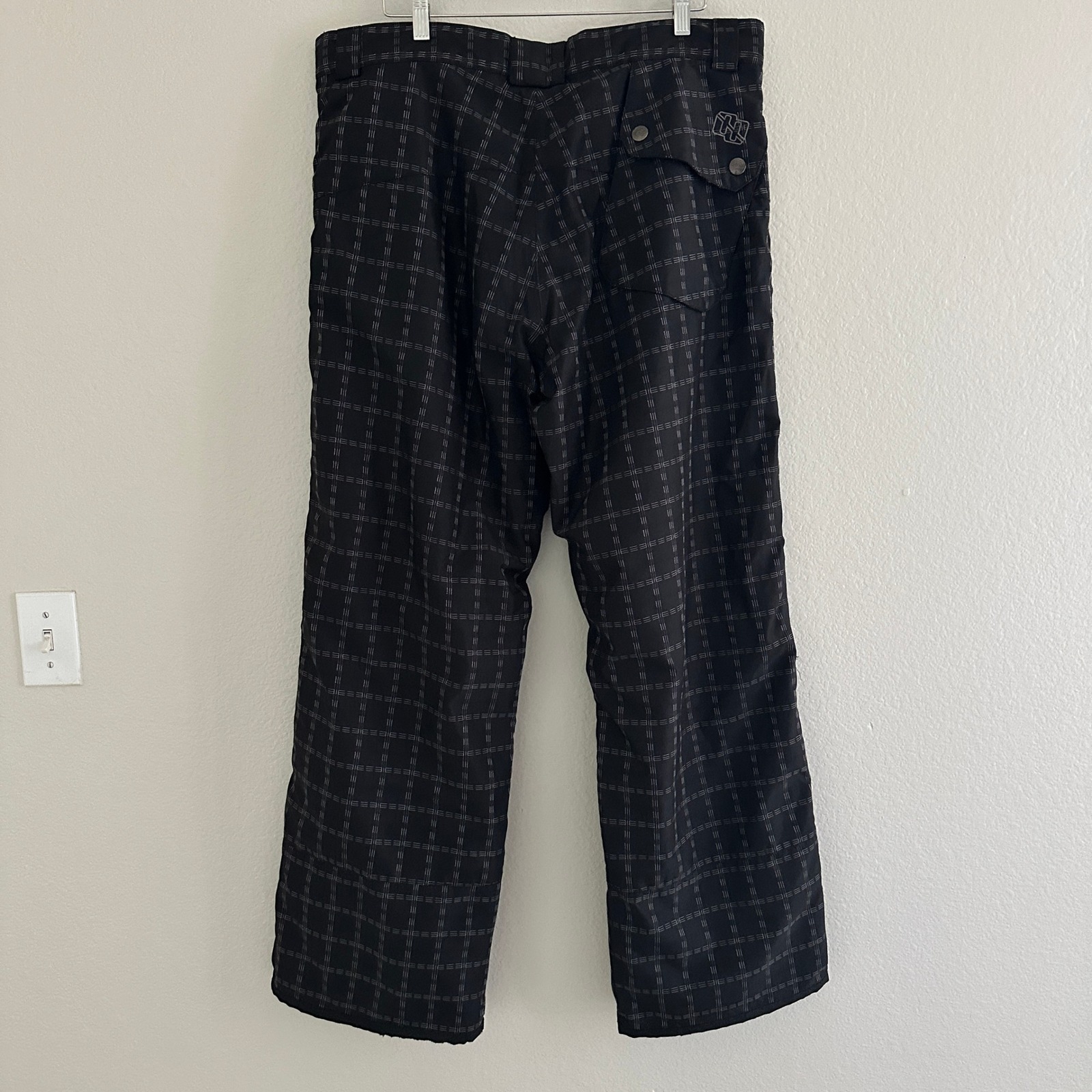 Morrow Snowboard Pants Mens Xl Black Grid Print Waterproof Cargo Winter Ski — image 2 of 8